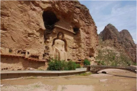 甘肃壁画与石窟遗迹旅游的发展与保护